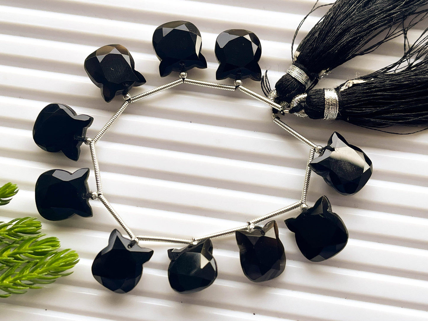 10 Pieces Black Onyx Cat Shape Cut Stone Beads Beadsforyourjewelry