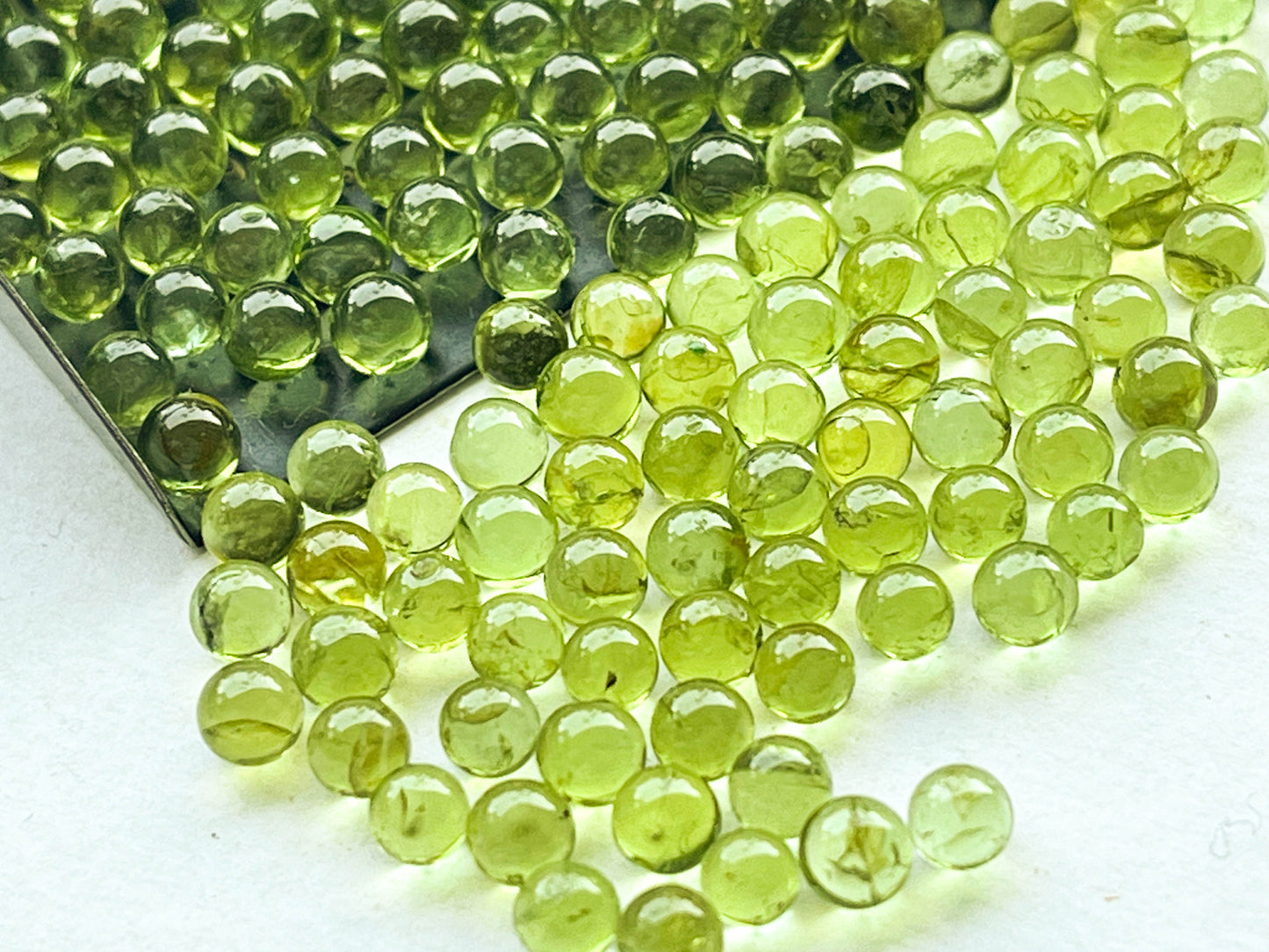 4MM Peridot Smooth Round Balls Beadsforyourjewelry