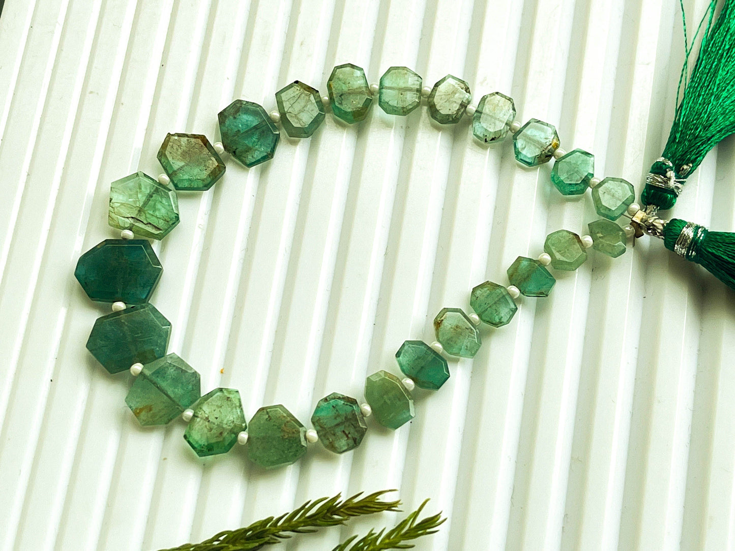 7.50 Inch Emerald Crown Cut Beads, Natural Zambian Emerald Gemstone, 24 Pieces, 5x7mm to 10x13mm Beadsforyourjewelry