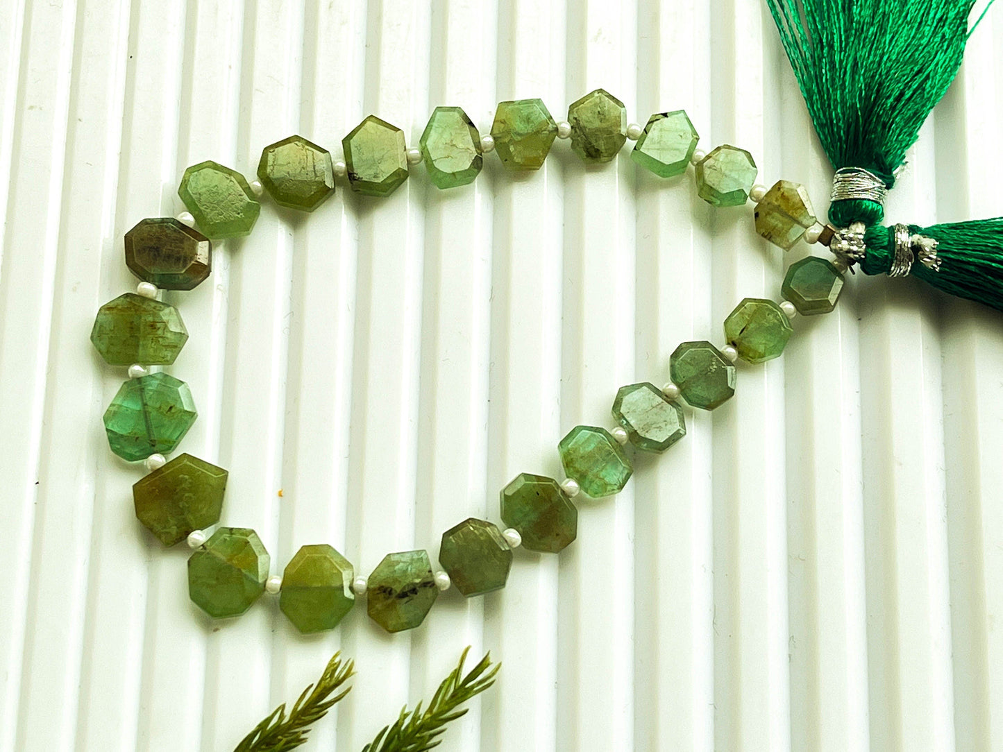 7 Inch Emerald Crown Cut Beads, Natural Zambian Emerald Gemstone, 23 Pieces, 5x7mm to 7x9mm Beadsforyourjewelry