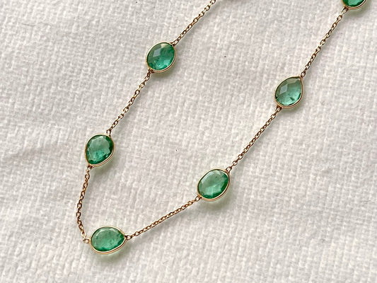 Natural Emerald Bezel Set Chain Bracelet 18K Solid Yellow Gold, Lightweight Gemstone Bracelet
