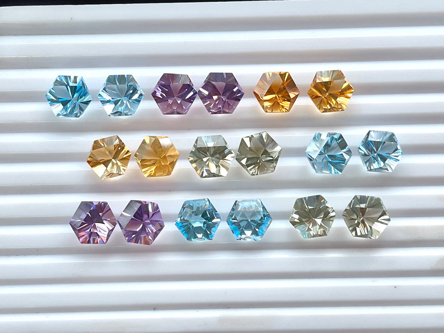 Prism Concave Cut Pair