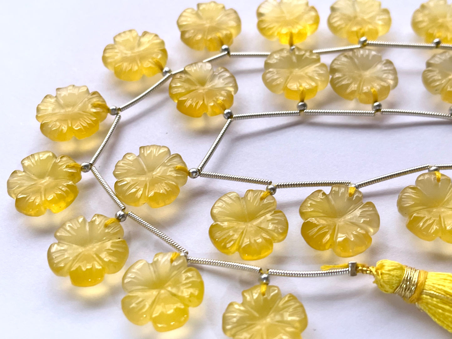 Yellow onyx flower carving beads