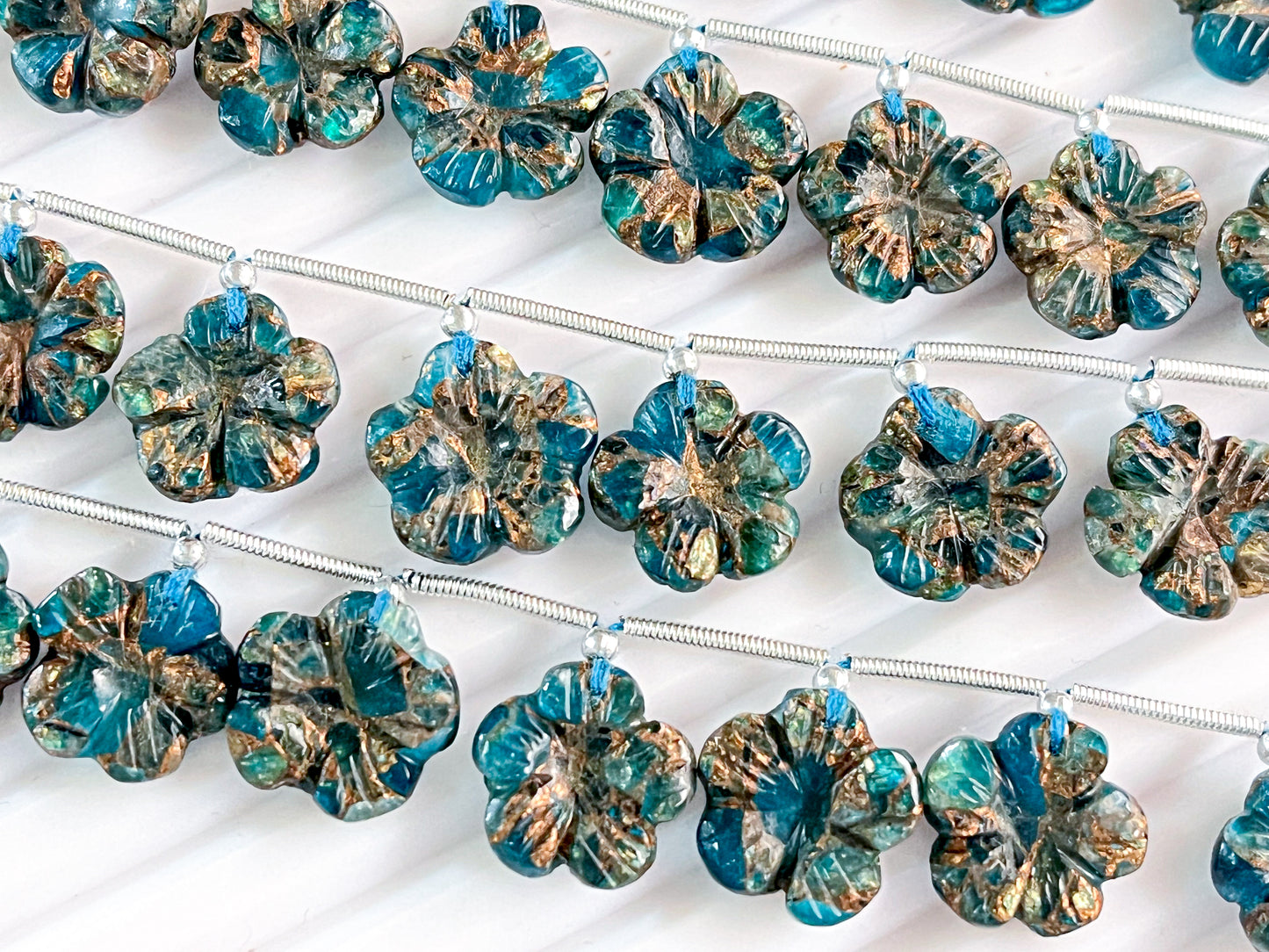 Copper composite flower carved beads