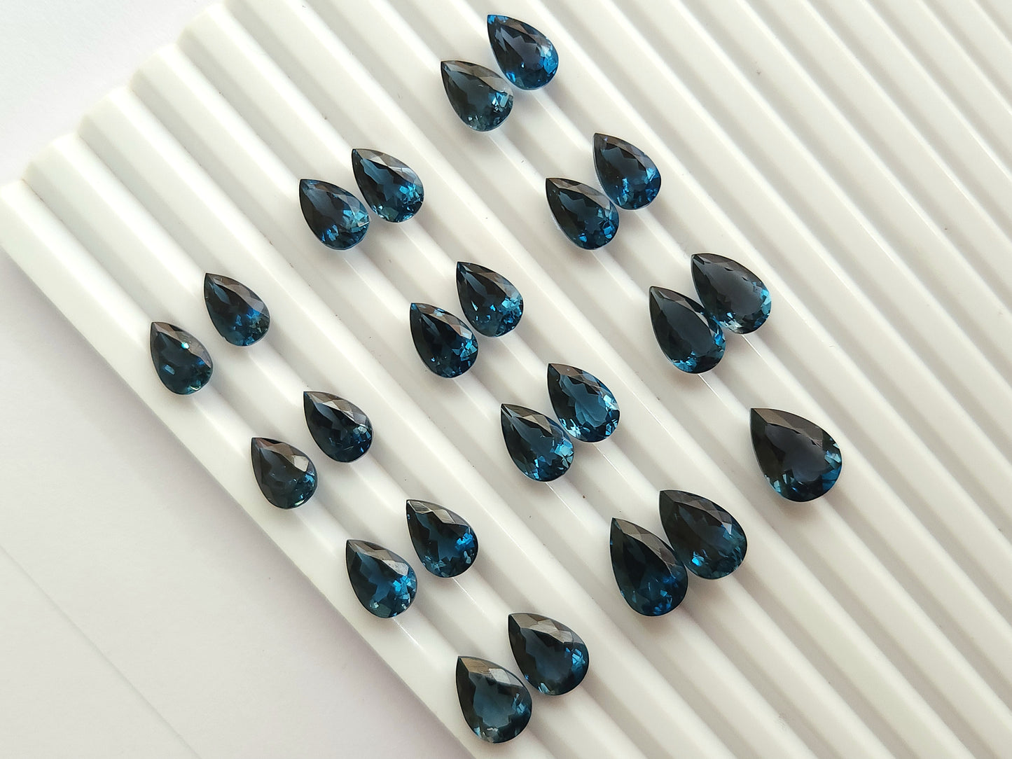 Natural London Blue Topaz Gemstone Pear Shape Loose Pairs