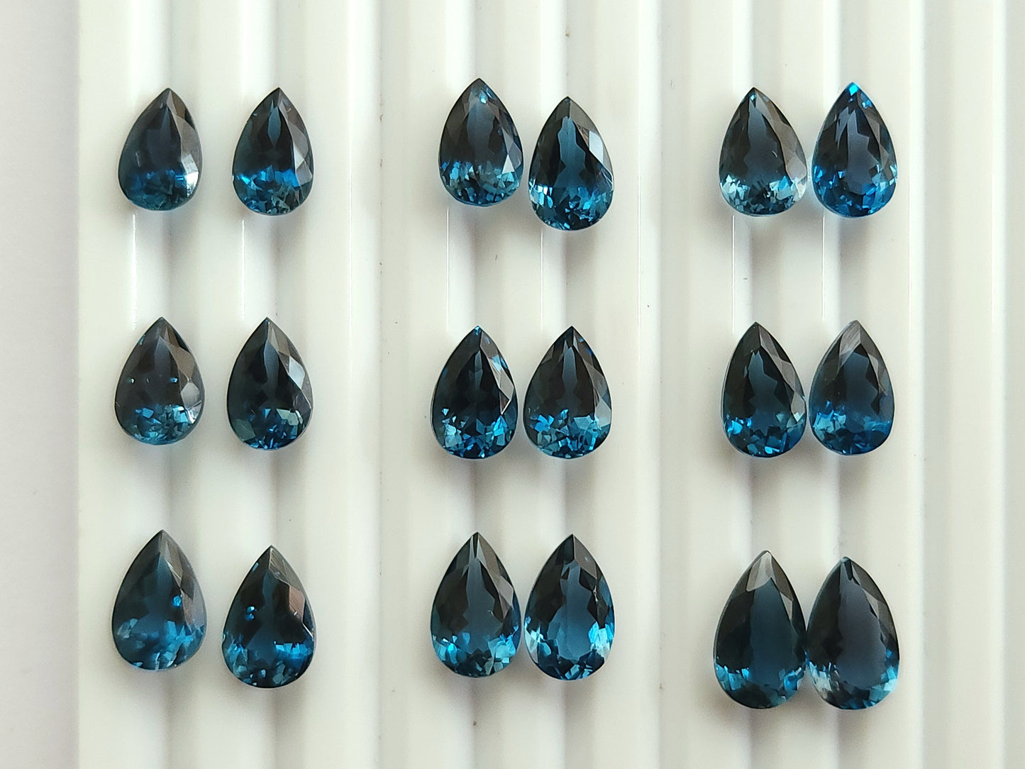 Natural London Blue Topaz Gemstone Pear Shape Loose Pairs