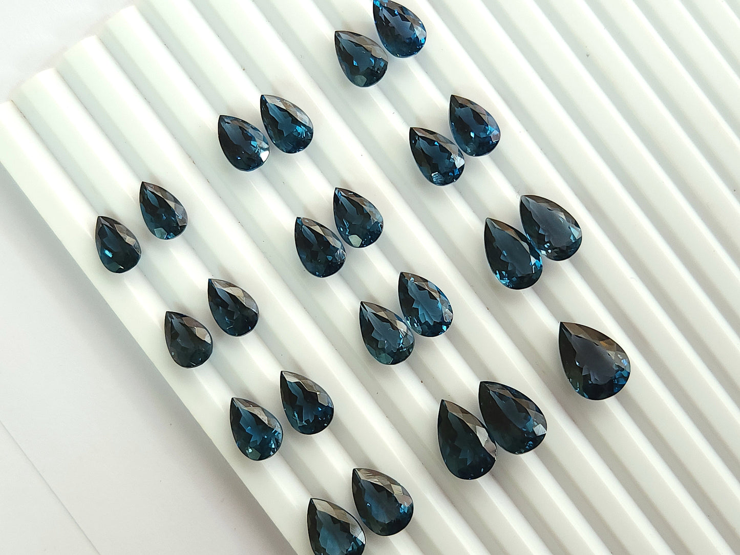 Natural London Blue Topaz Gemstone Pear Shape Loose Pairs