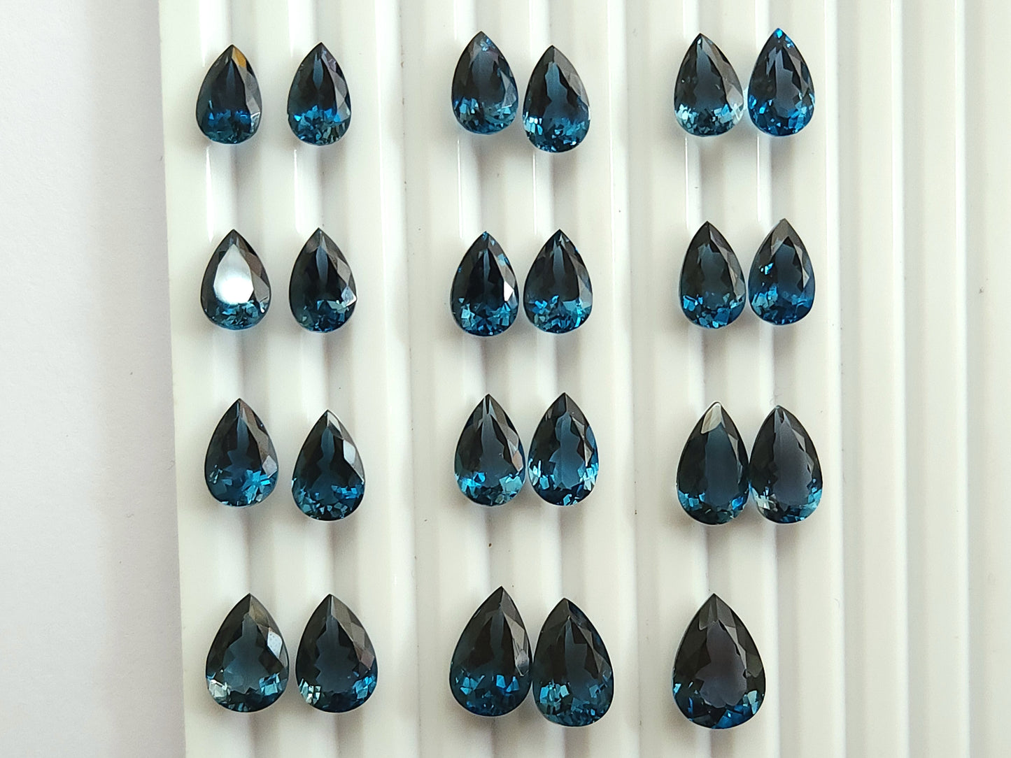 Natural London Blue Topaz Gemstone Pear Shape Loose Pairs