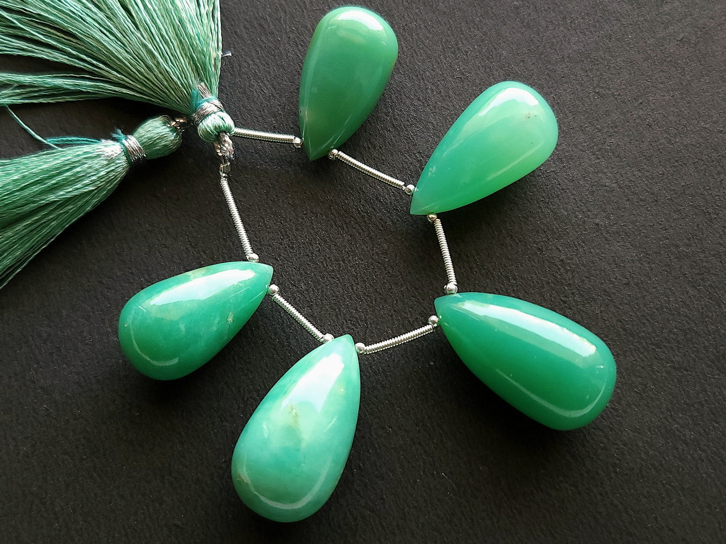 Natural Chrysoprase Gemstone Smooth Drops