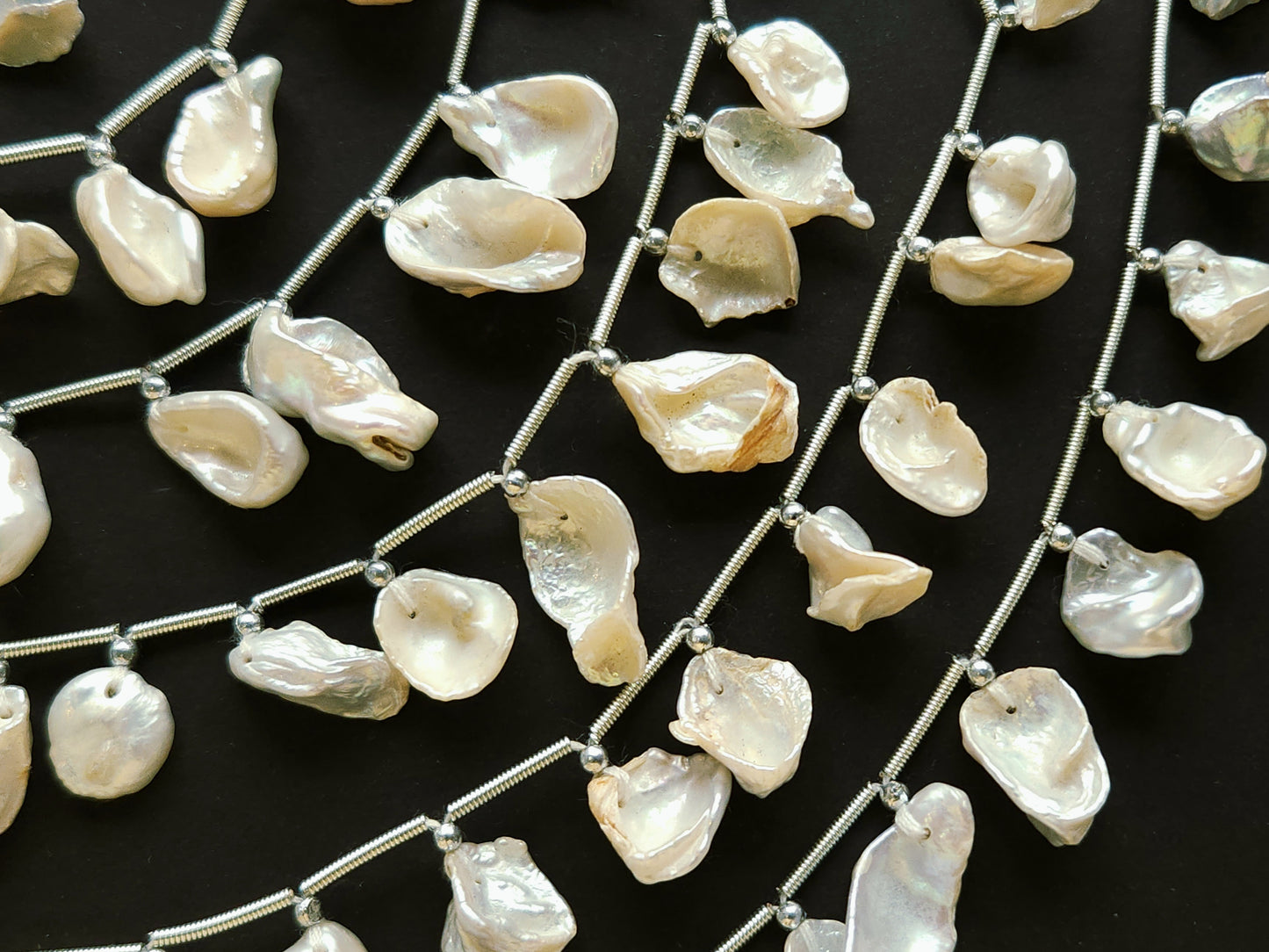 Natural Freshwater Pearl Unshaped Beads