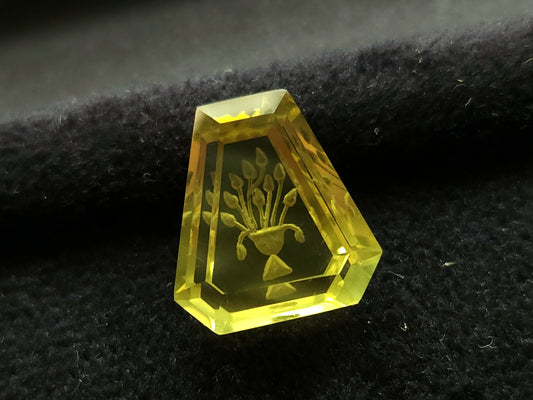 Natural Lemon Quartz Hand-carved Fantasy cut reverse carving