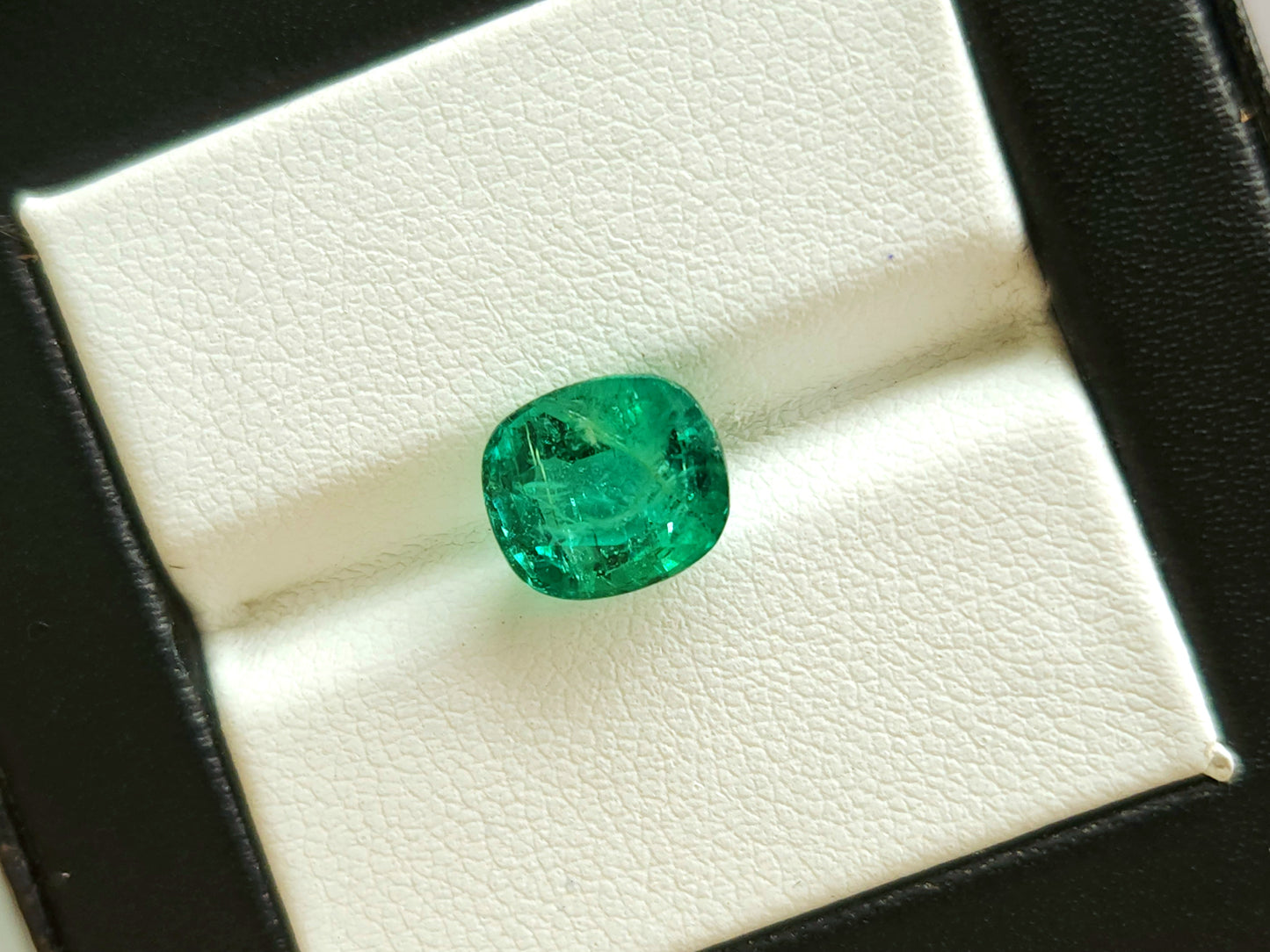 2.59Carats Natural Zambian Emerald Cushion Shape