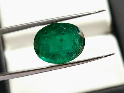 5.37 Carats Natural Zambian Emerald Oval Shape| Deep Green Loose Precious Gemstone for Rings & Fine Jewelry | 10x12.60MM| May Birthstone