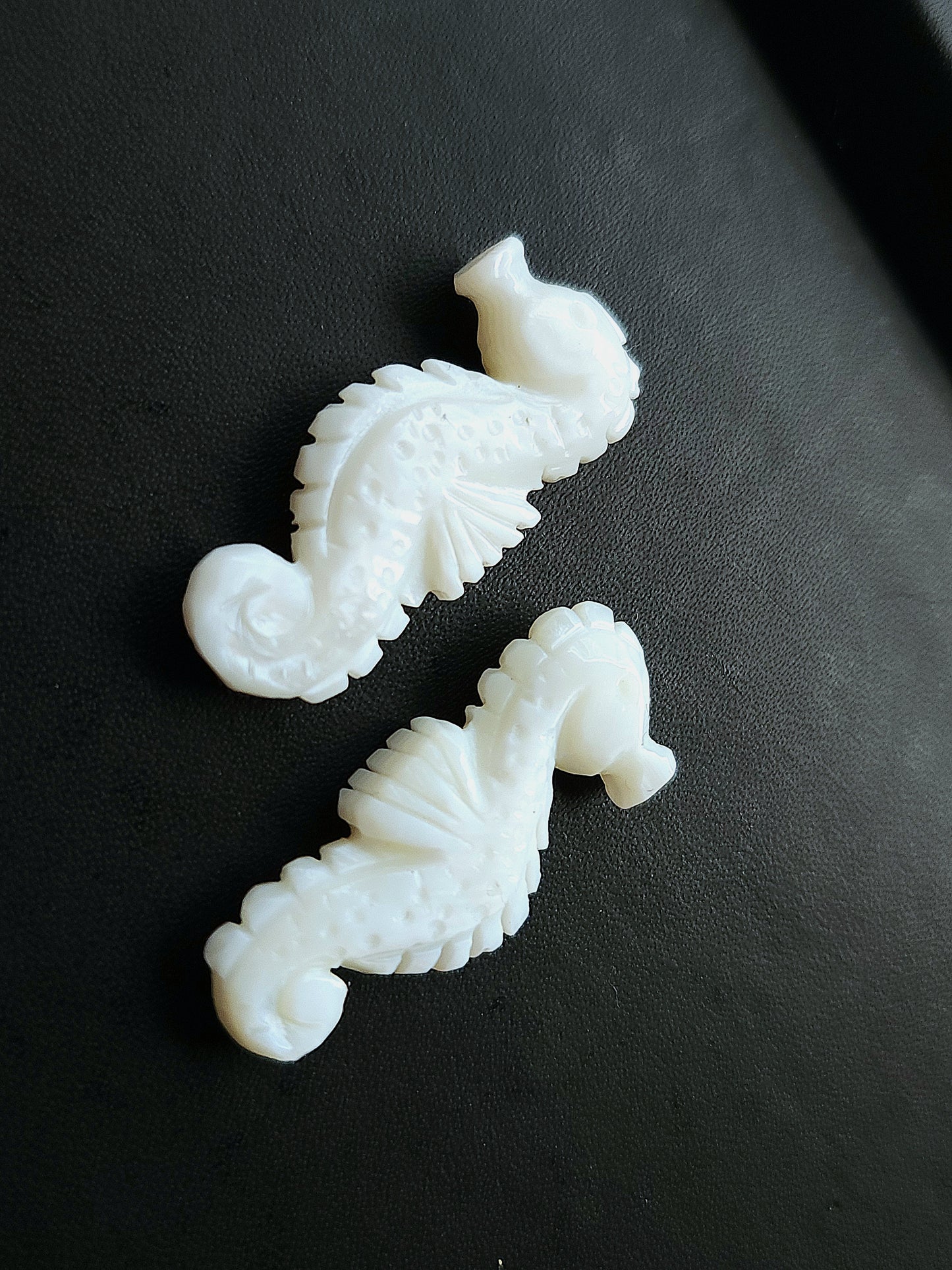 Natural Mother Of Pearl Carved Sea Horse Gemstone | Fish Carvings
