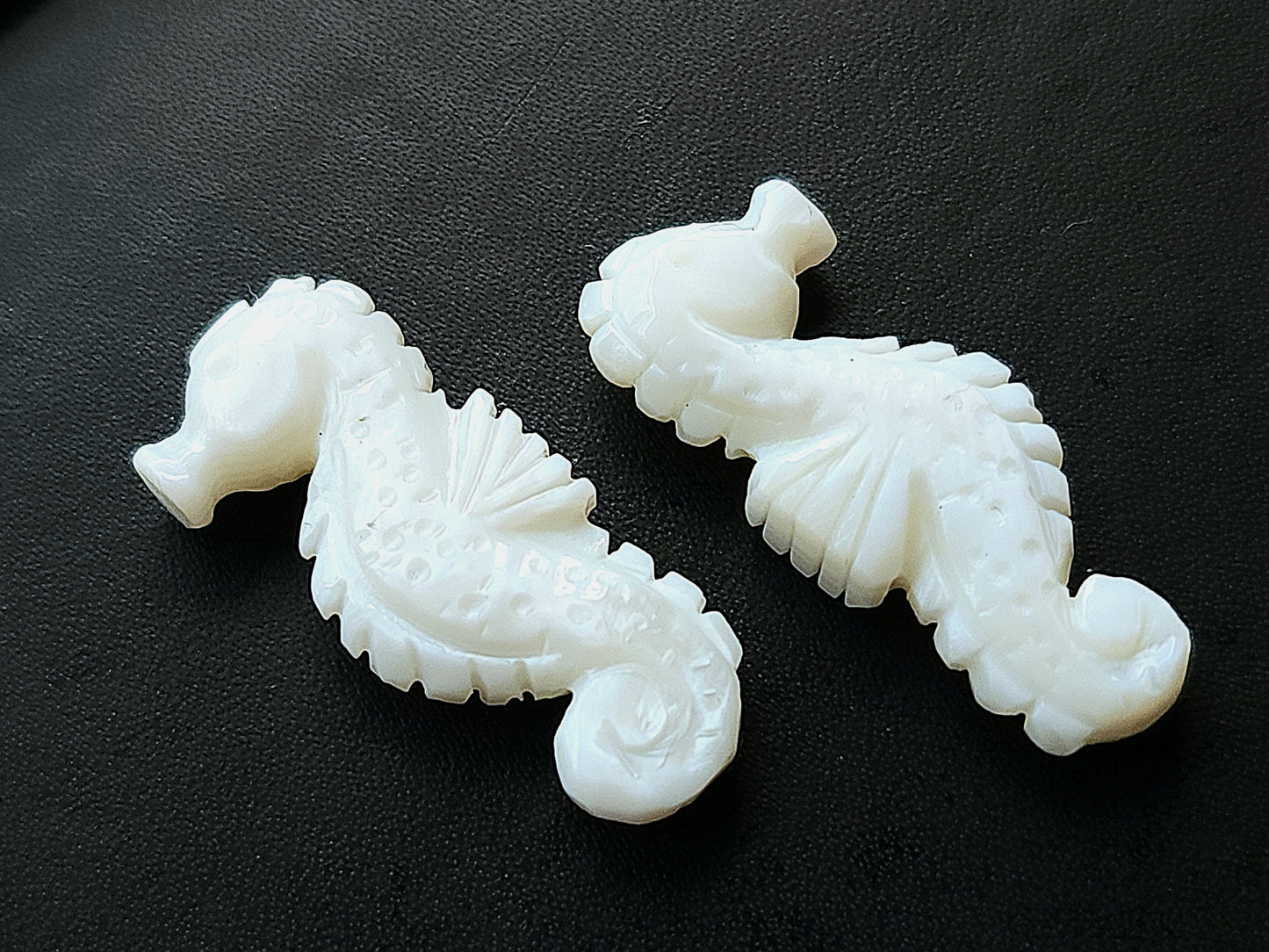 Natural Mother Of Pearl Carved Sea Horse Gemstone | Fish Carvings