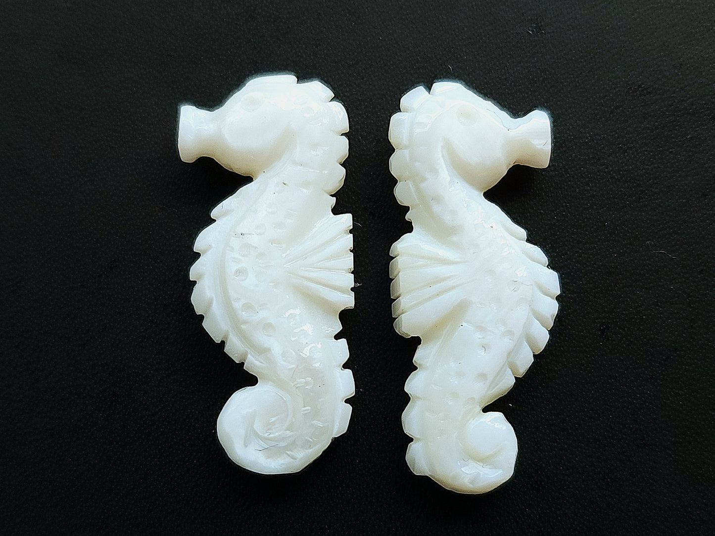 Natural Mother Of Pearl Carved Sea Horse Gemstone | Fish Carvings