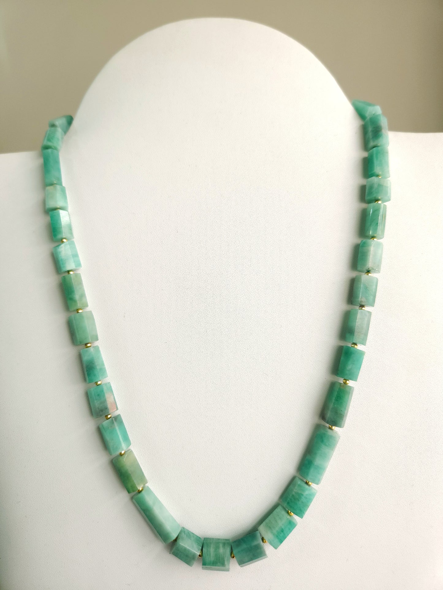 Natural Emerald Faceted Cylindrical Beads for Beaded Necklaces and Jewelry