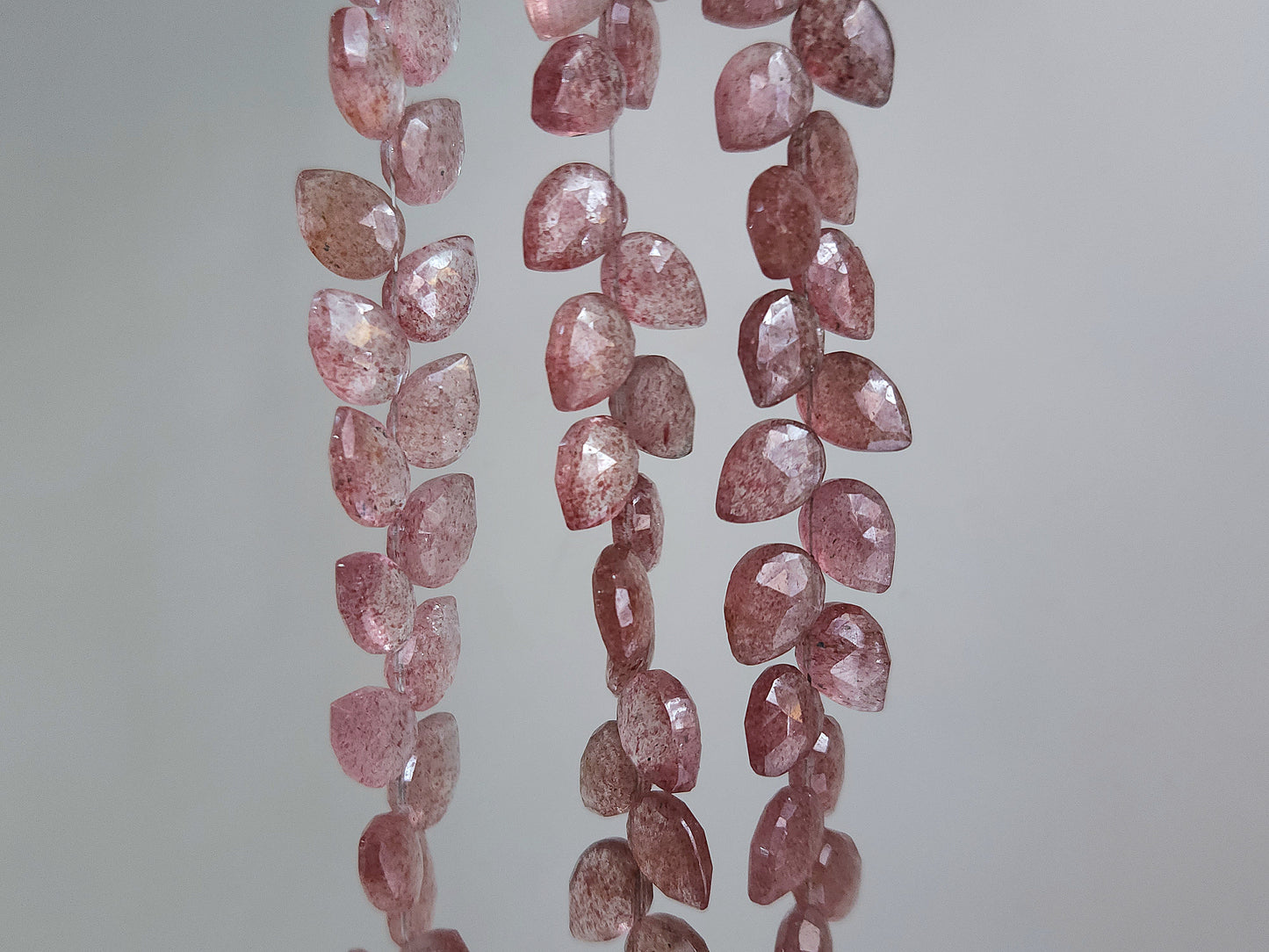 Natural Pink Strawberry Pear Faceted Briolette Beads | Tulip Flower Buds