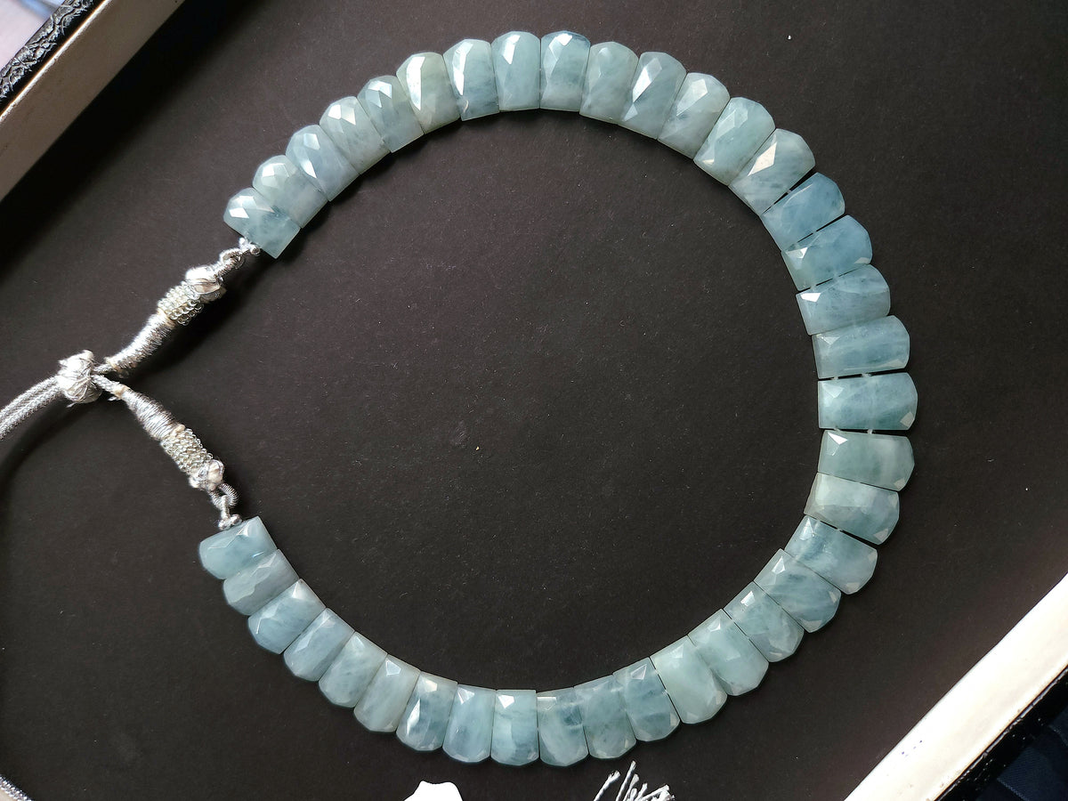 Natural Aquamarine Smooth BIB Necklace 