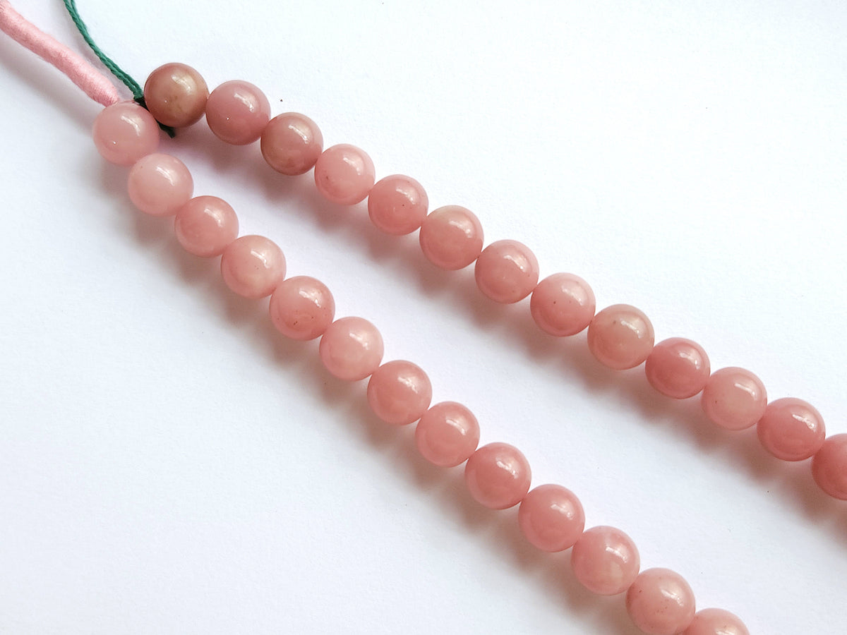 Natural Guava Quartz Smooth Spherical/Ball Shape Beads