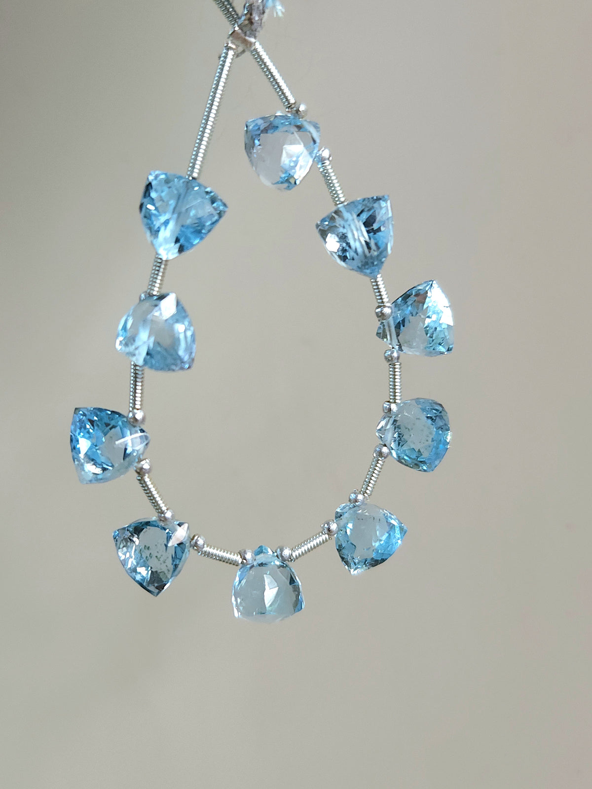 Natural Blue Topaz 3D Trillion Faceted Beads | Pyramid Shape