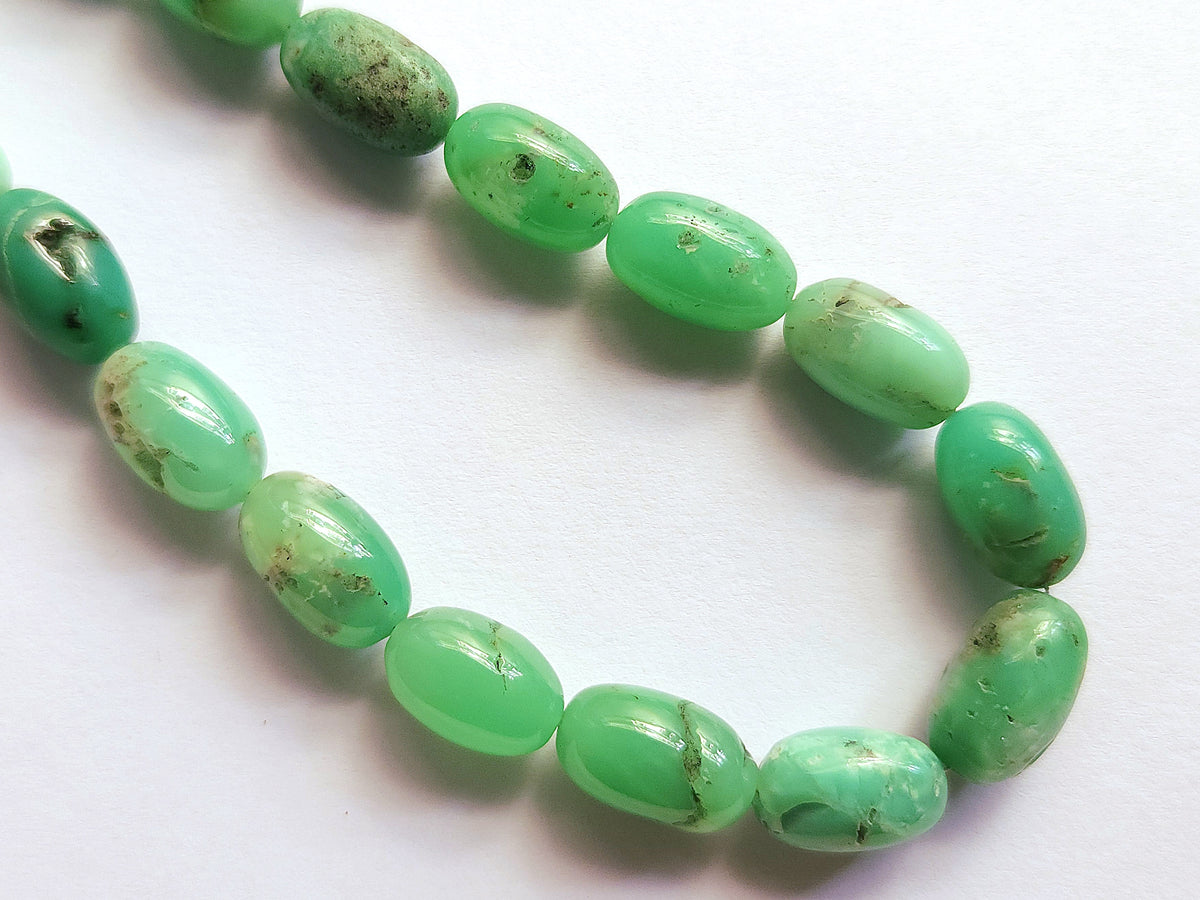 Natural Chrysoprase Smooth Oval Beads