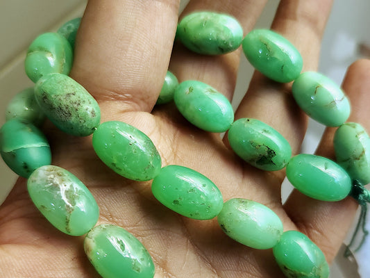 Natural Chrysoprase Smooth Oval Beads