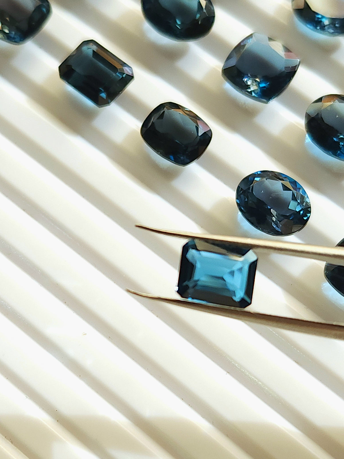 AAA London Blue Topaz Gemstone Loose Pieces