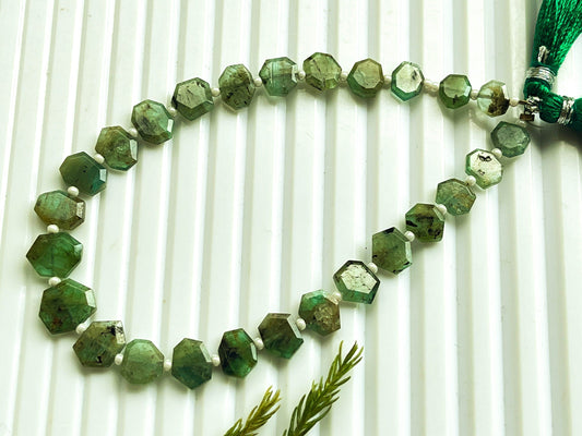 7.50 Inch Emerald Crown Cut Beads, Natural Zambian Emerald Gemstone,  26 Pieces, 5x7mm to 8x10mm Beadsforyourjewelry