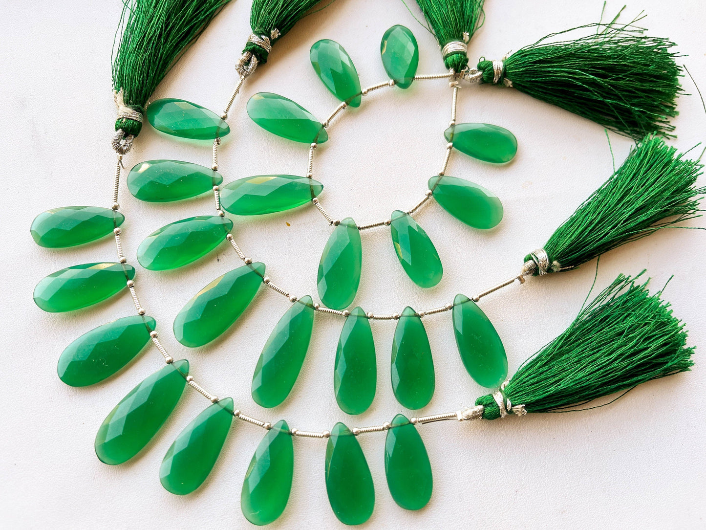 8 Pieces Green Onyx Pear Shape Briolette Beadsforyourjewelry