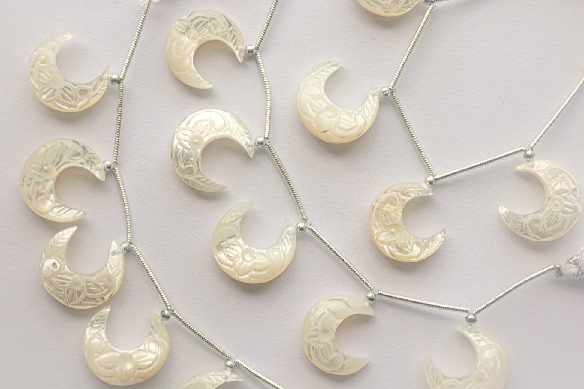 8 Pieces Mother of Pearl Carved Moon Shape Beadsforyourjewelry