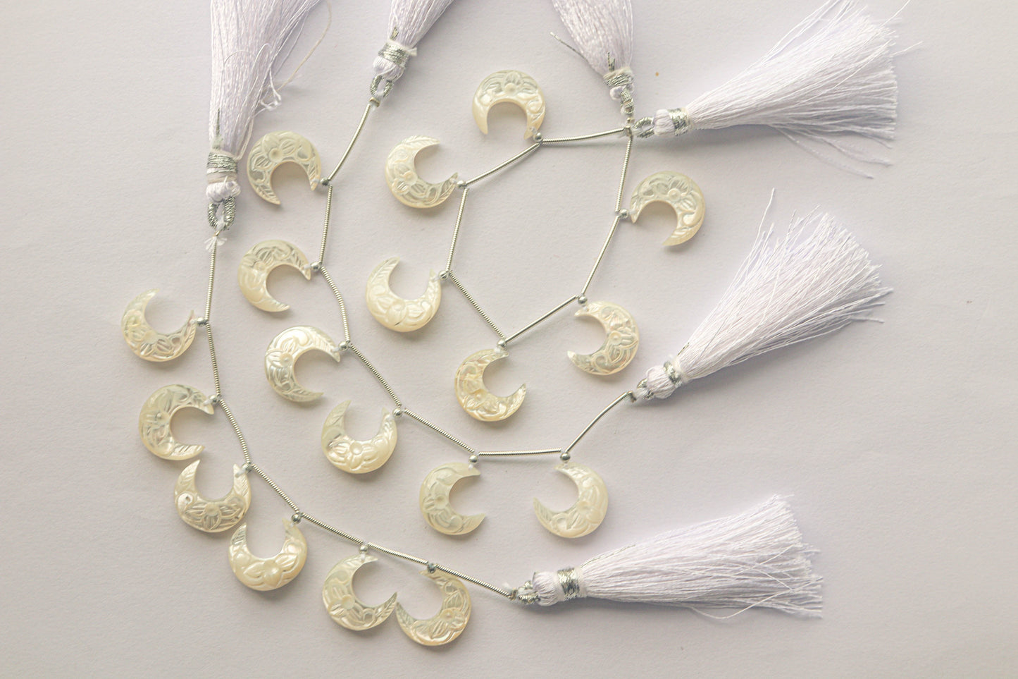 8 Pieces Mother of Pearl Carved Moon Shape Beadsforyourjewelry