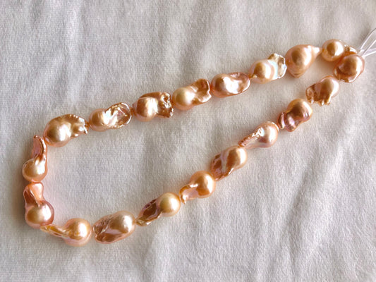 16 Inch Natural Cultured Freshwater Lustrous Peachy Pink Baroque Pearls