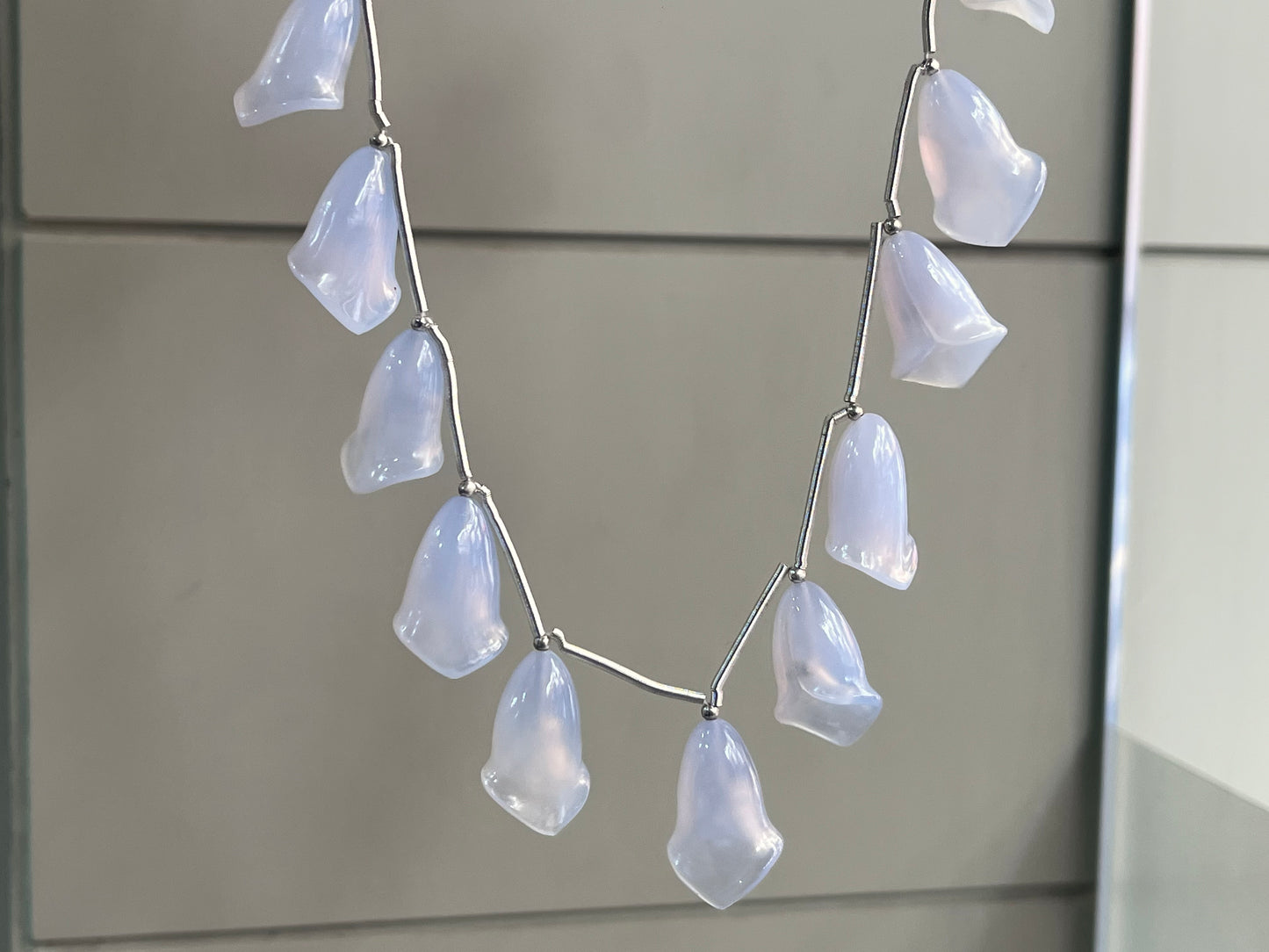 Natural Chalcedony Tulip Flower carving Beads