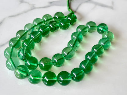 Natural Green Fluorite Smooth Spherical Shape Beads