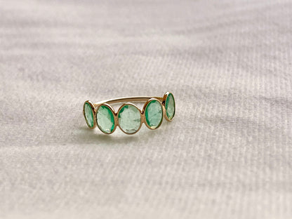 Natural Emerald Gemstone Bezel Set 18K Solid Gold 6 1/2 US Ring