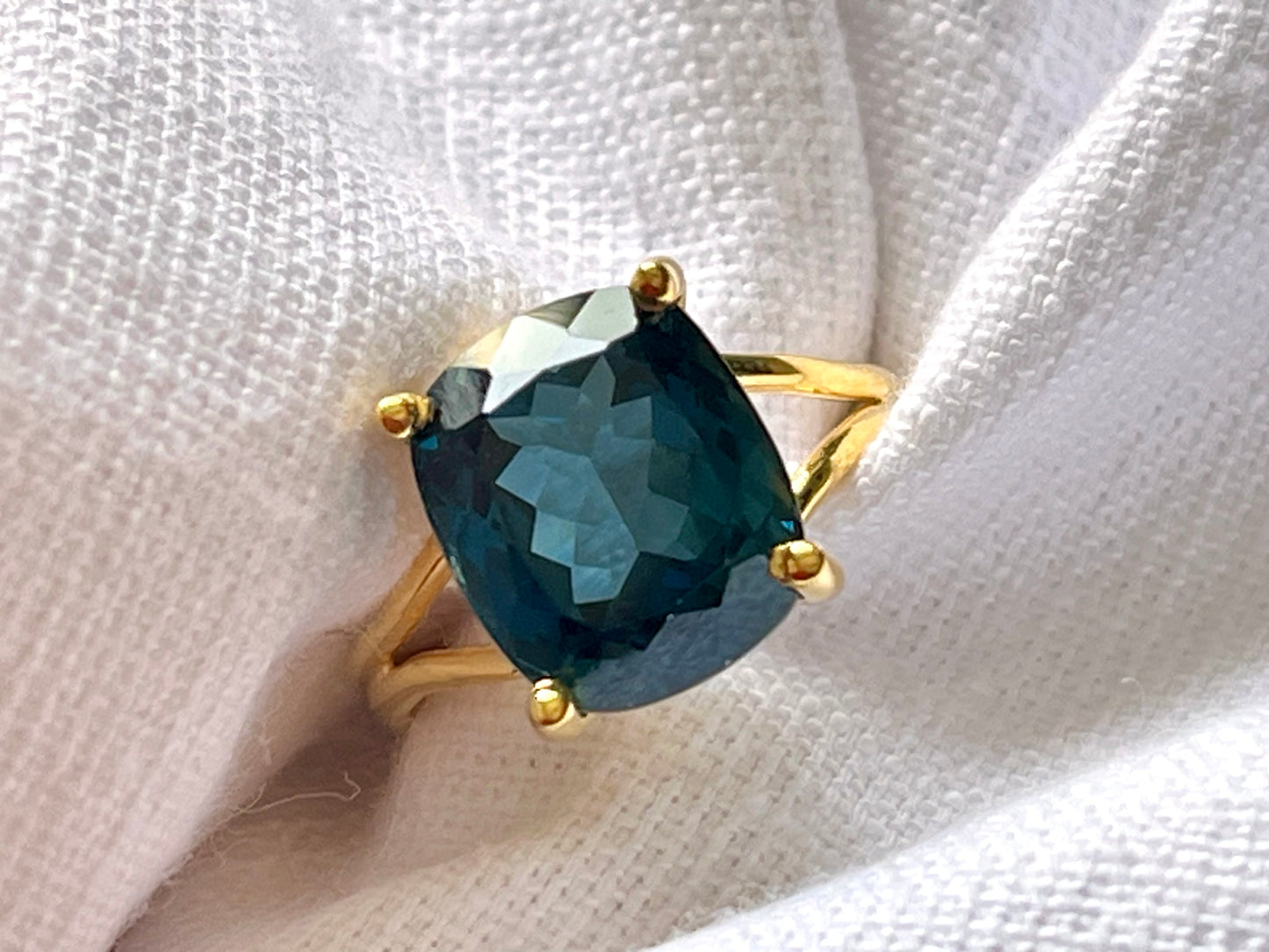 London Blue Topaz 925 Silver Ring