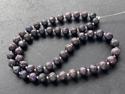 Tahitian Natural Freshwater Pearl Spherical shape Hand-Carved Strand