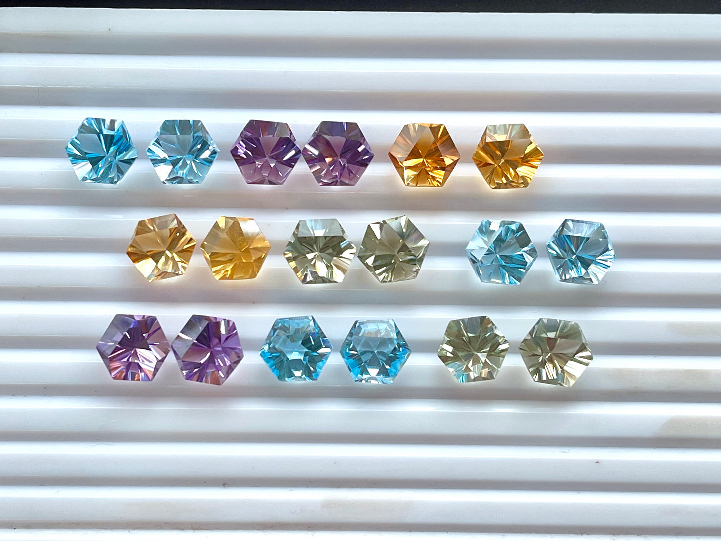Prism Concave Cut Pair