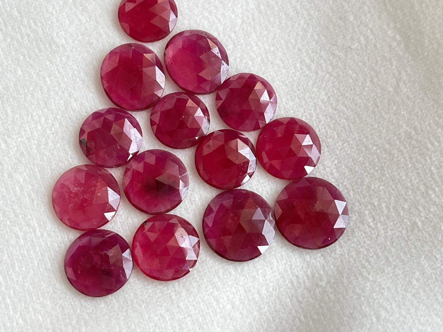 Ruby Round Shape Faceted Loose gemstones - 14 Pieces
