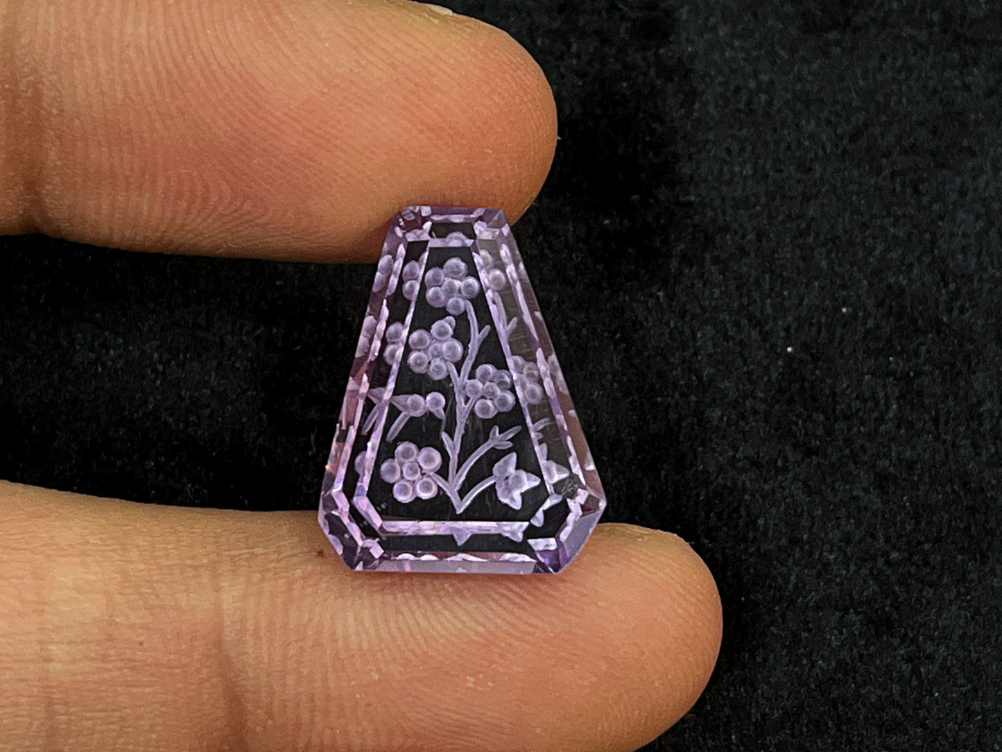 Amethyst Fabulous Handcarved Fantasy cut carving