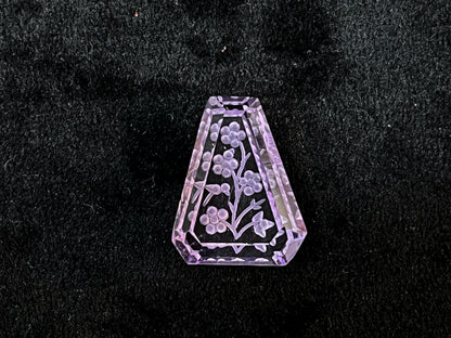 Amethyst Fabulous Handcarved Fantasy cut carving