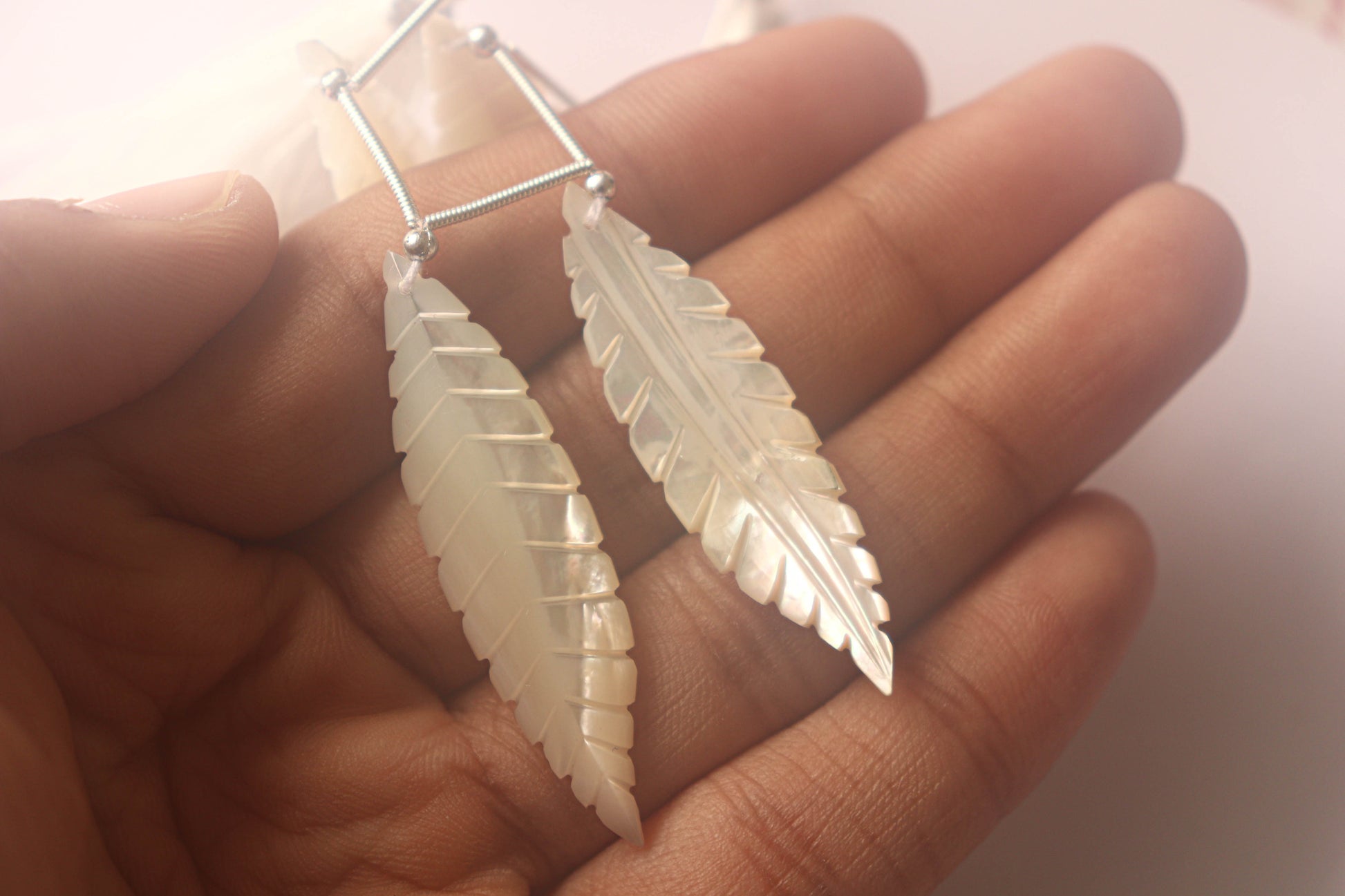 Mother of Pearl Carving Leaf Beadsforyourjewelry