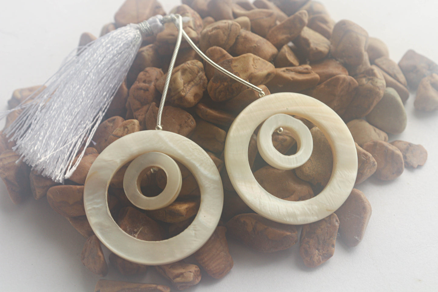 Mother of Pearl Round Hoop Beadsforyourjewelry