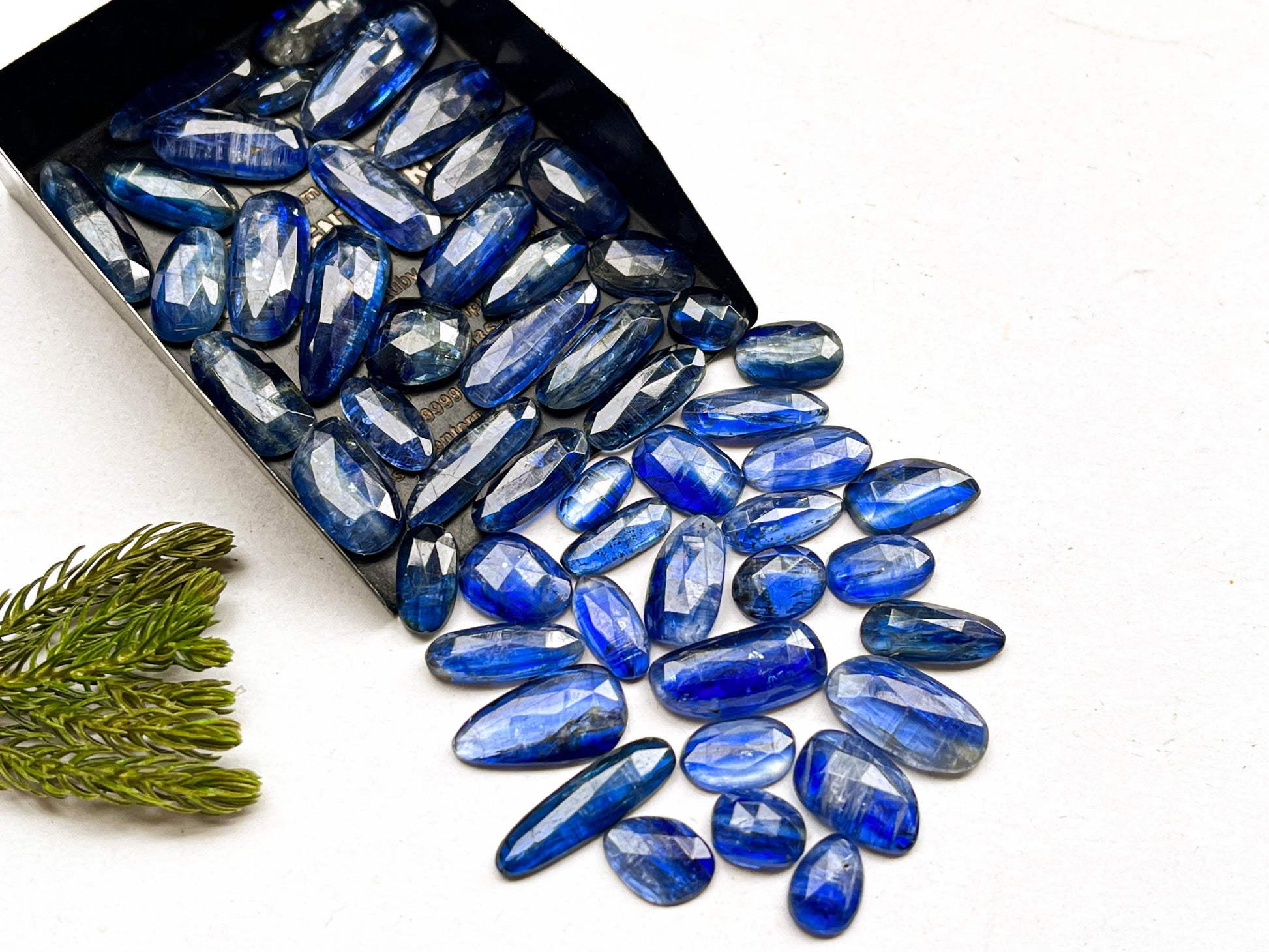 Royal Blue Kyanite mix shape rose cut gemstone Beadsforyourjewelry