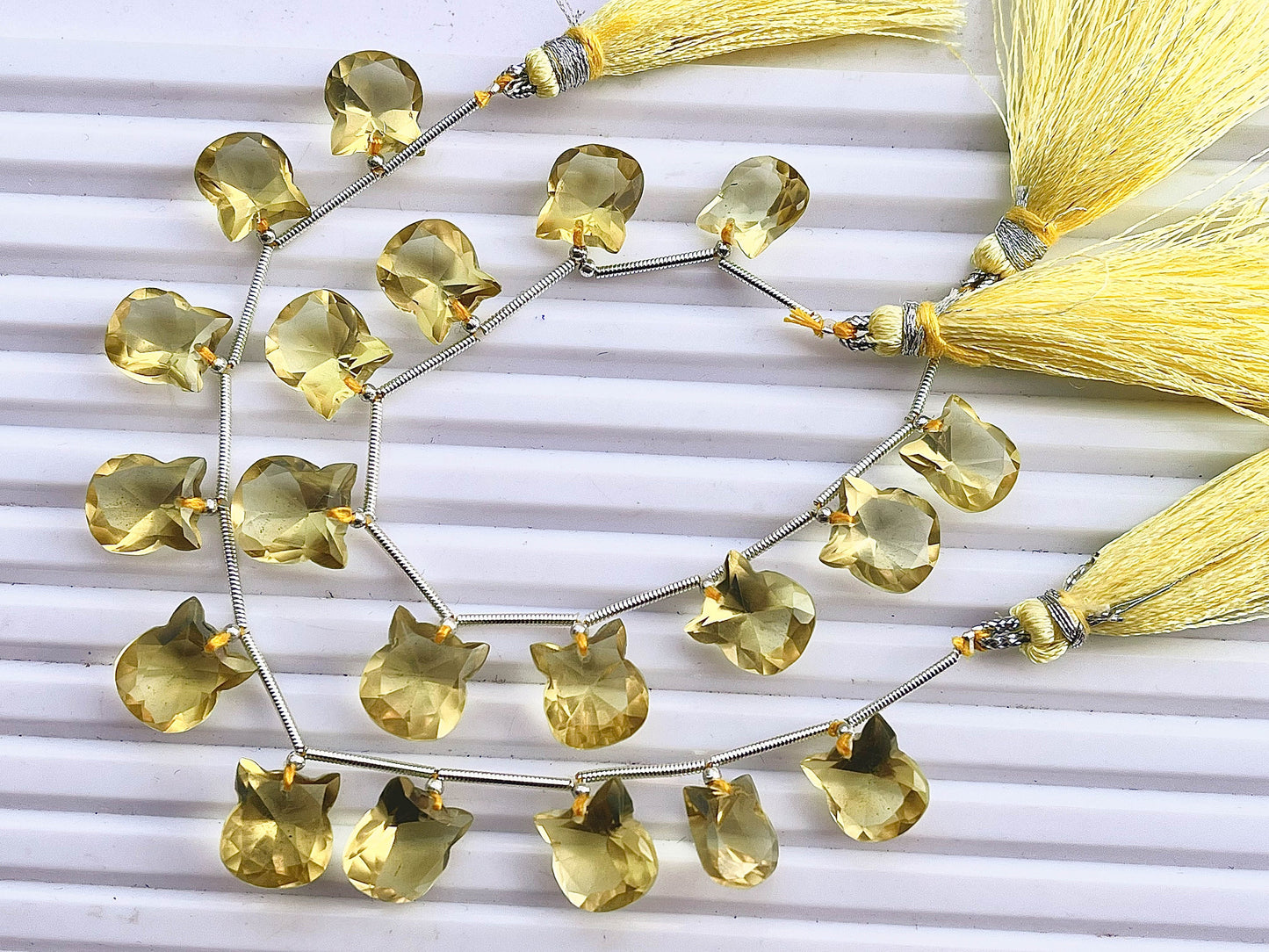 Natural Lemon Green Gold Cat Shape Cut Stone Beads
