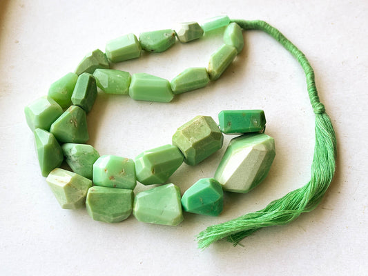 Natural Chrysoprase Faceted Tumble Shape Beads, 16 Inch